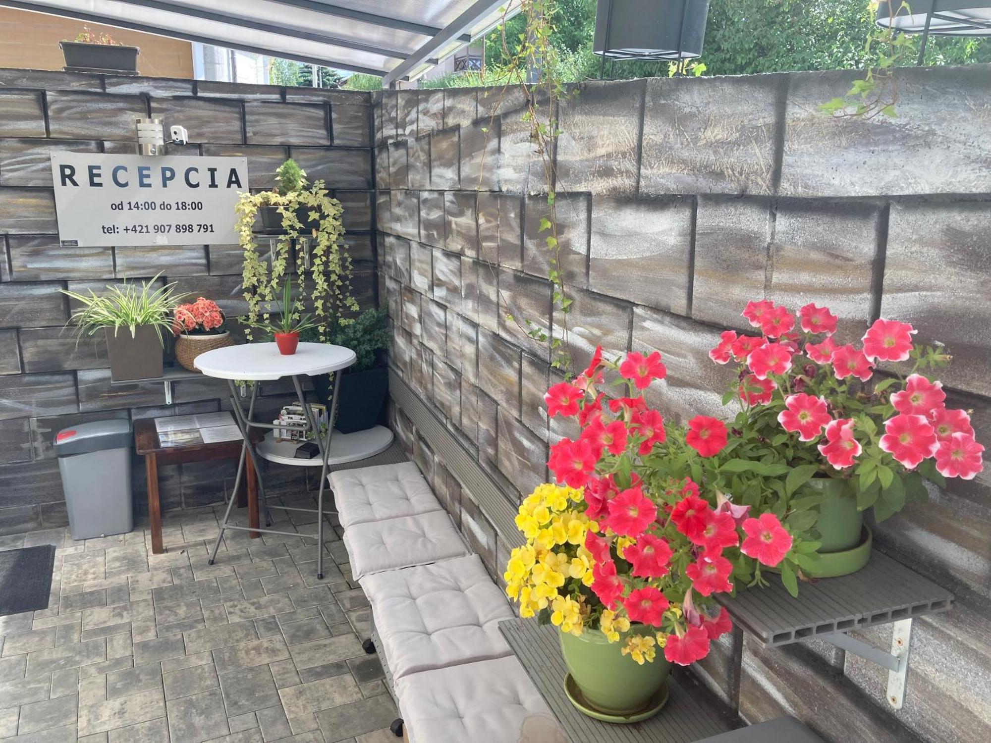 Apartmany I - Kafe Bojnice Exteriör bild